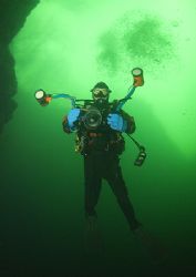 Green water.
Mr H. in Vivian slate quarry, Llanberis, N.... by Mark Thomas 